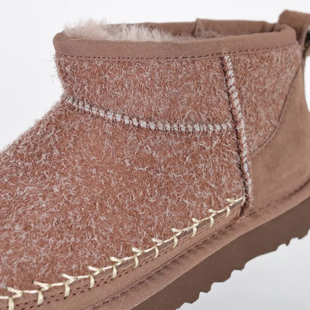 Copywriting price 💰600 The core recommendation is good price. The platform’s foreign trade is exclusively for UGG women’s snow boots 1171538. Produced by the ten-year-old brand shoemaking factory production line. Pay attention to every detail. Longfeng A-grade genuine sheep fur is integrated. It is built in full compliance with the ZP process. Size: 35 36 37 38 39 40